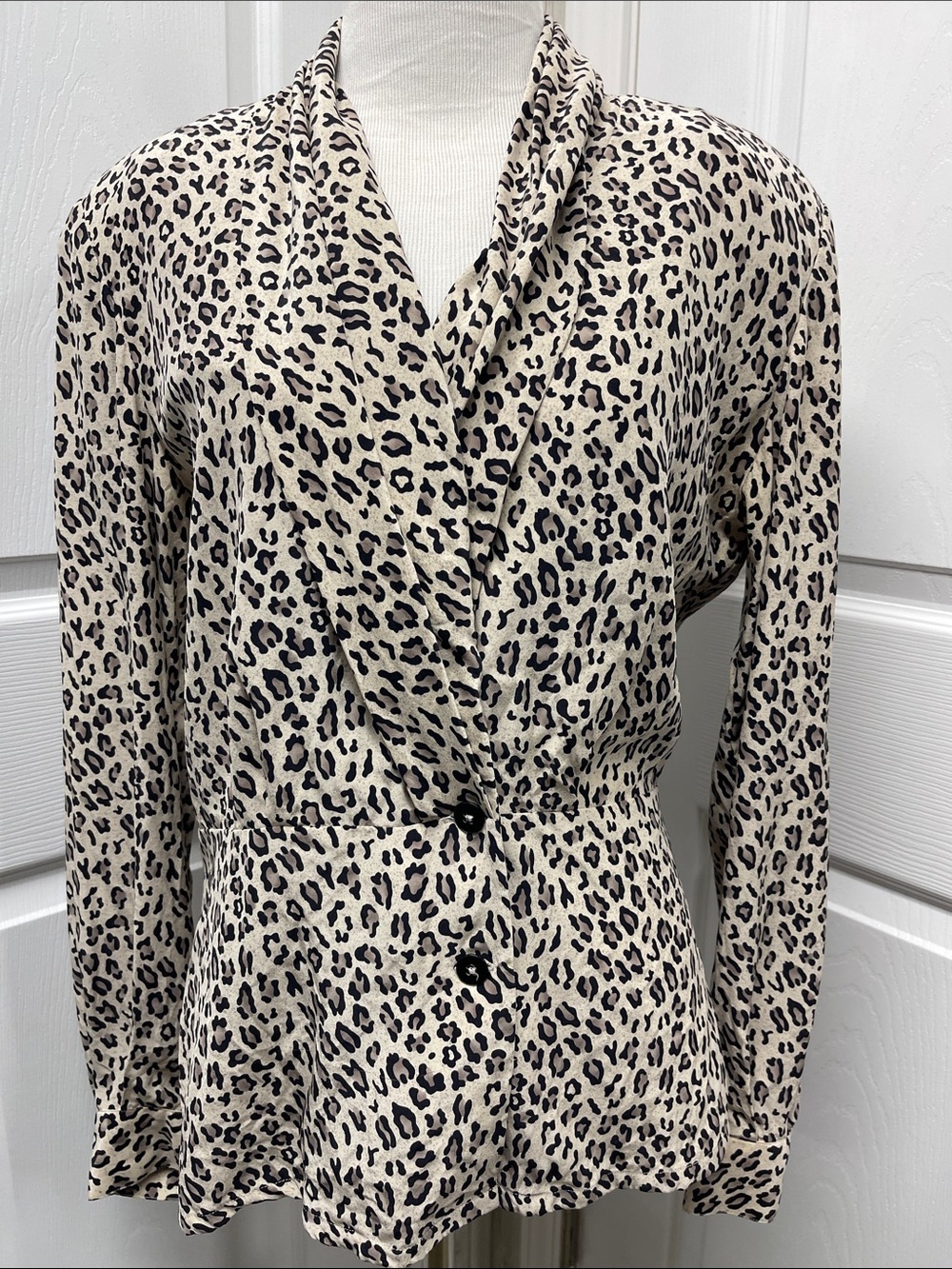 Dana Bachman Silk Leopard Long Sleeve Blouse Size 6